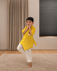 Yellow Asymmetric Set