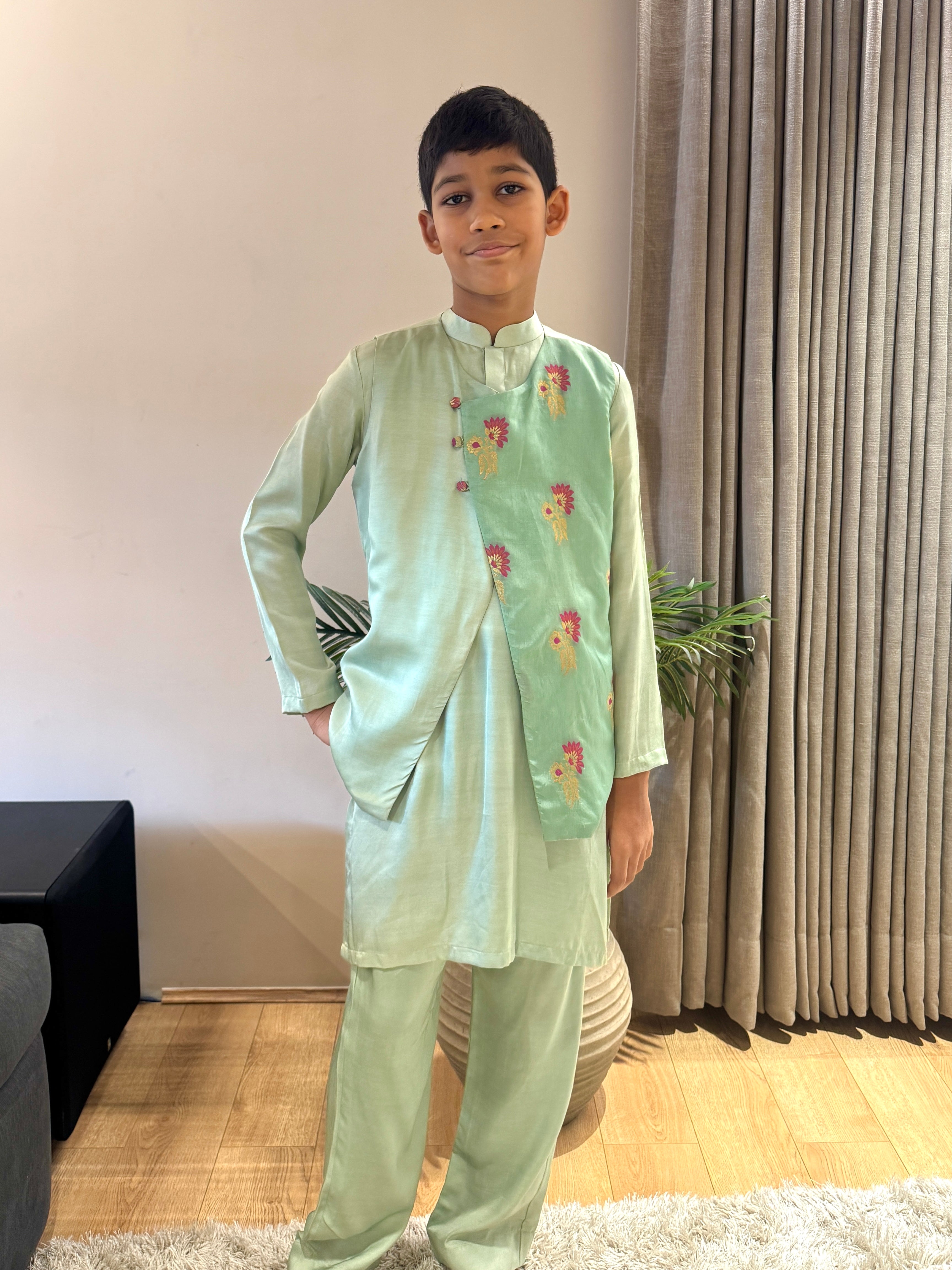 Pastel Green Kurta with Brocade Work Jacket Set