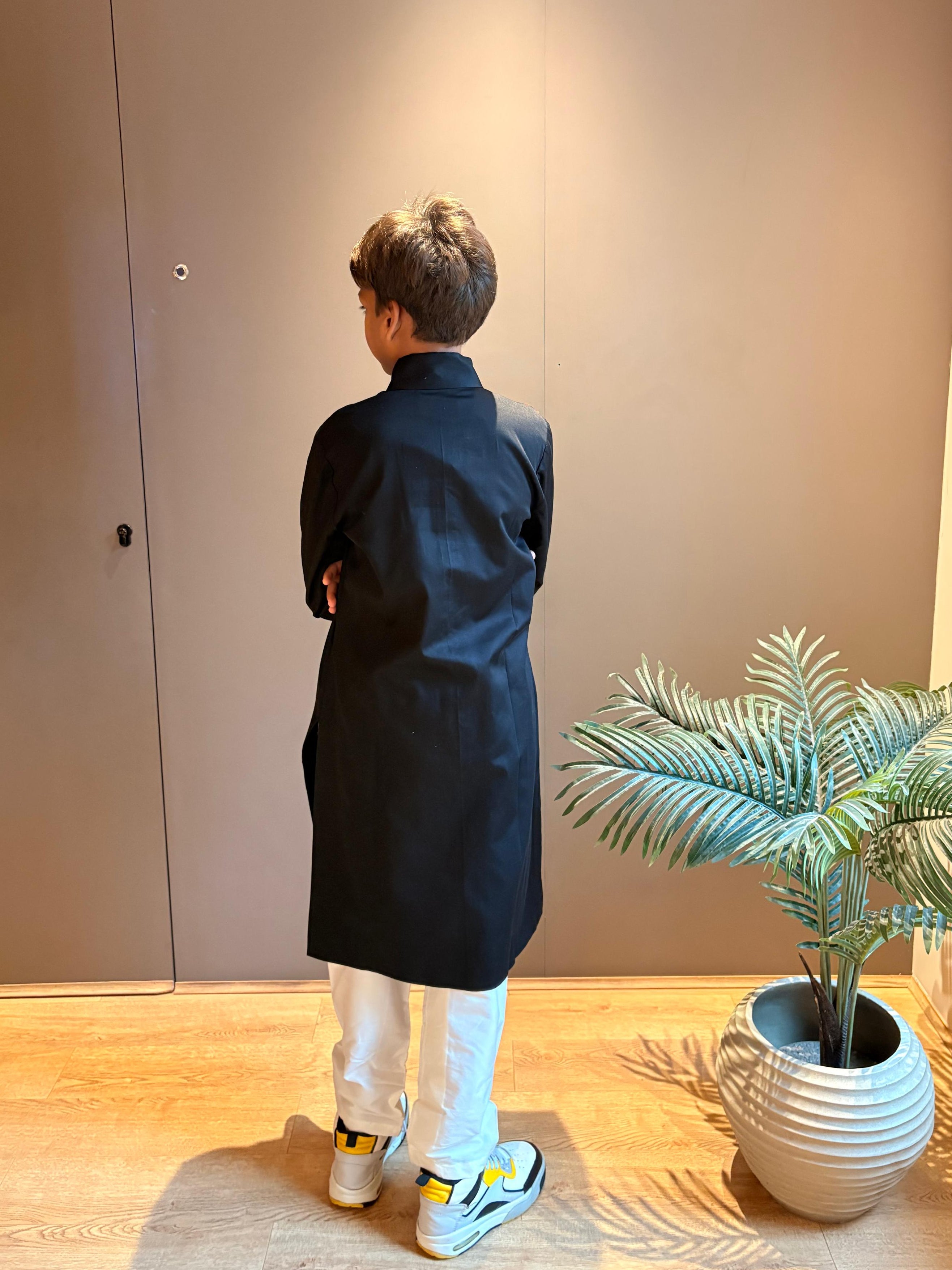 Black Kurta Set with Red Anchor and Motif