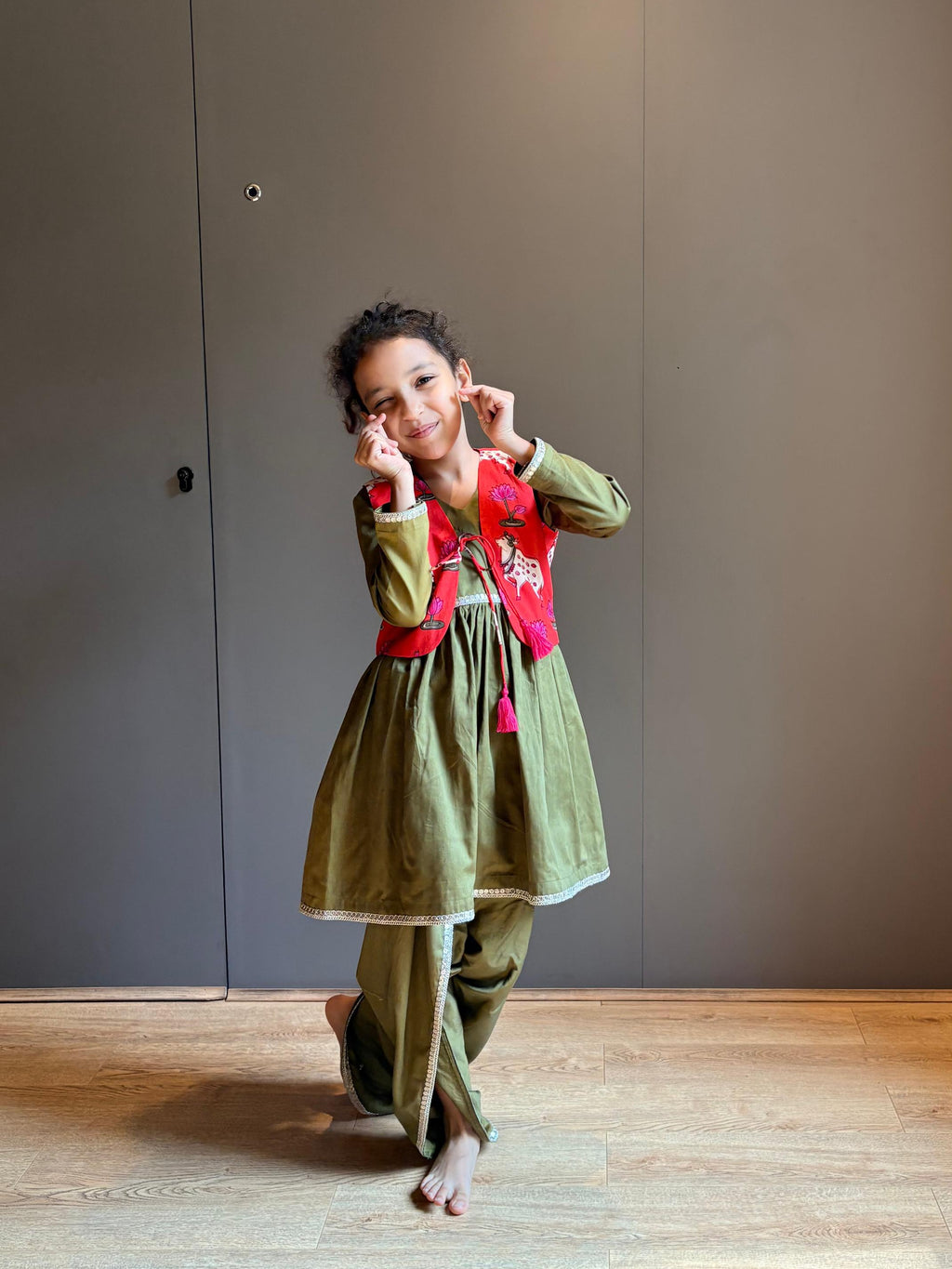 Olive Kurta and Dhoti with Pichwayi Printed Jacket