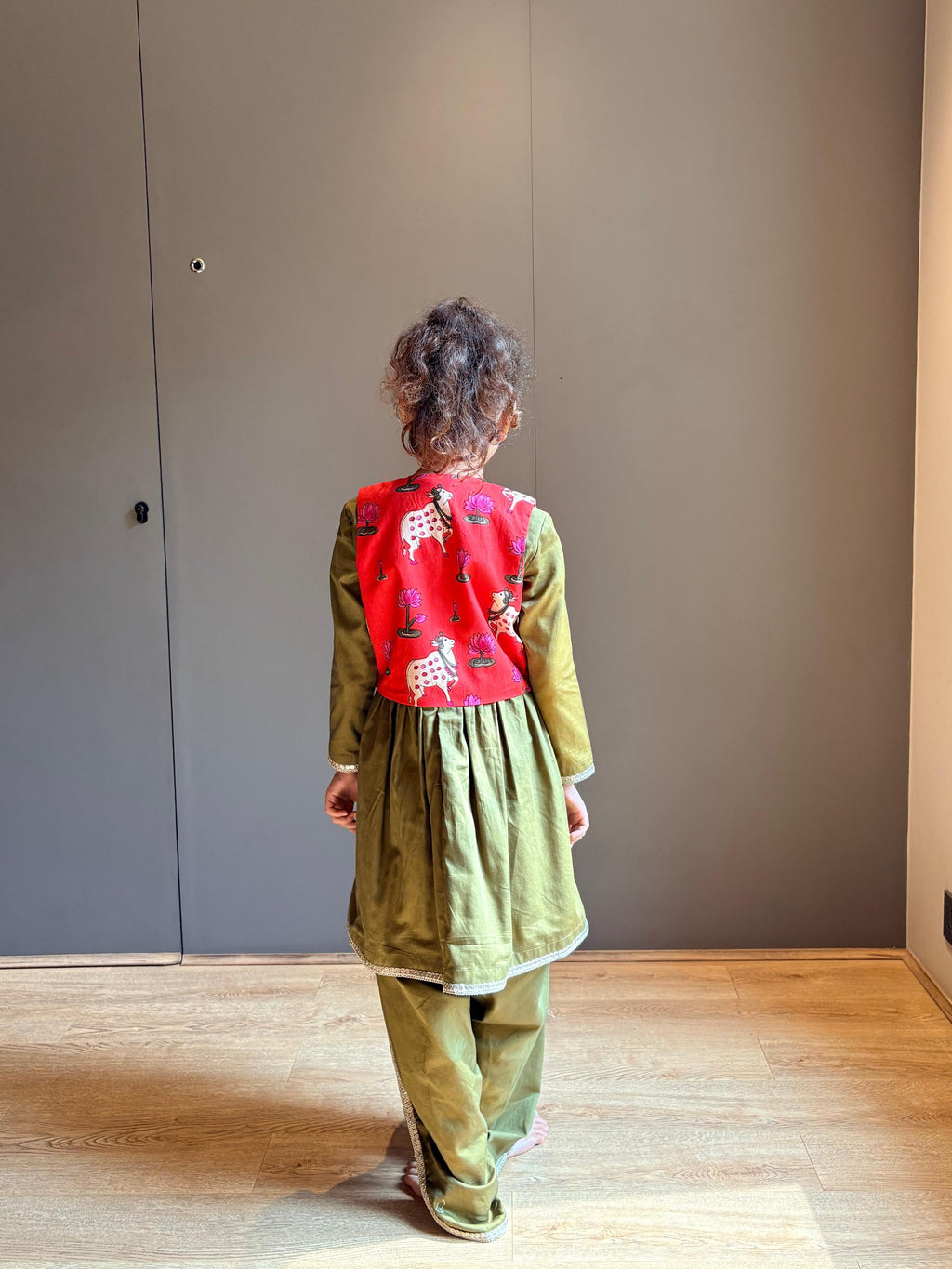 Olive Kurta and Dhoti with Pichwayi Printed Jacket