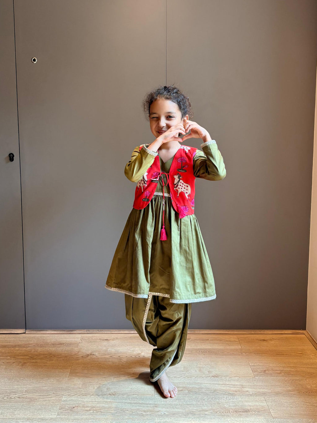 Olive Kurta and Dhoti with Pichwayi Printed Jacket