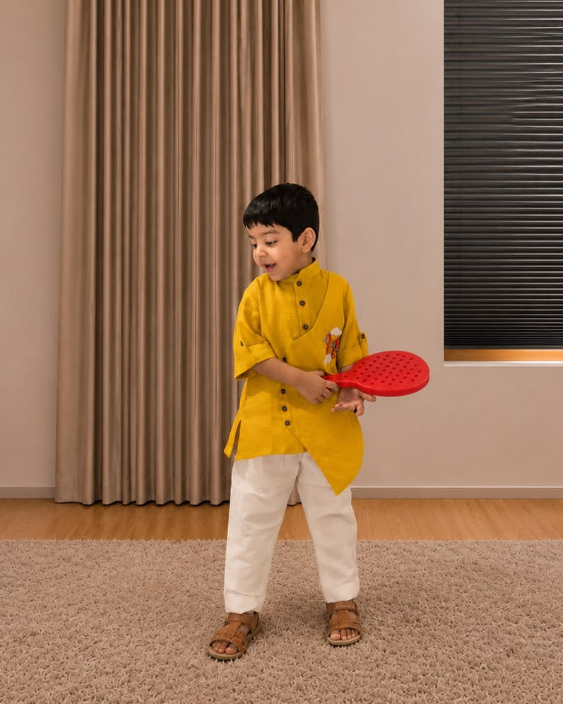 Yellow Asymmetric Set